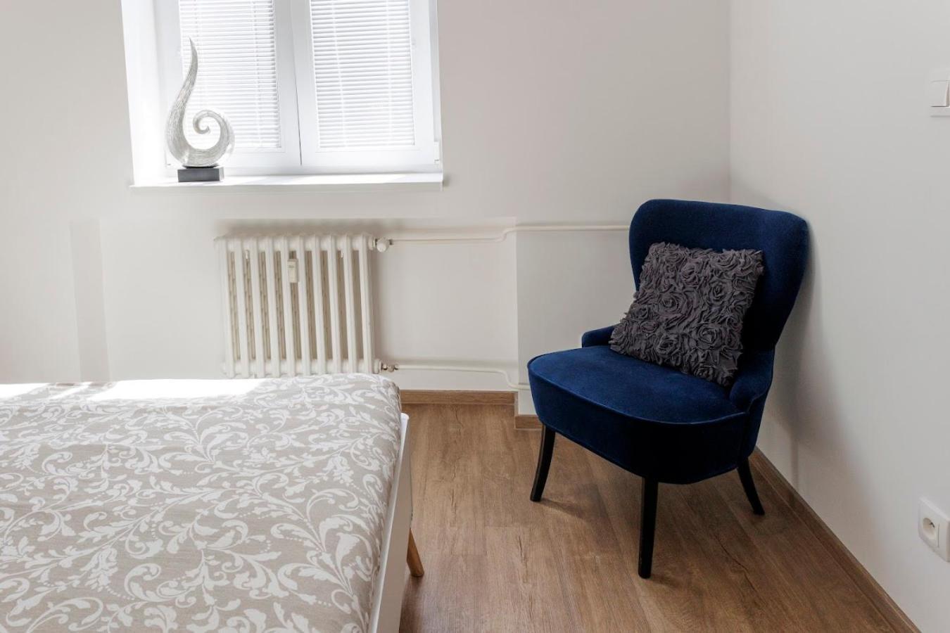 Diamond Residence In Old Town With Free Parking Братислава Екстер'єр фото